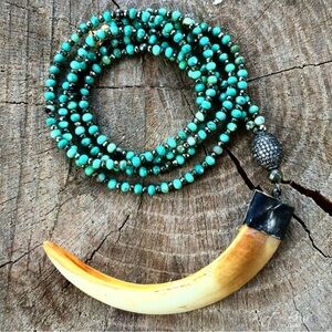 RARE KARLI BUXTON GENUINE TURQUOISE AND HORN NECKLACE